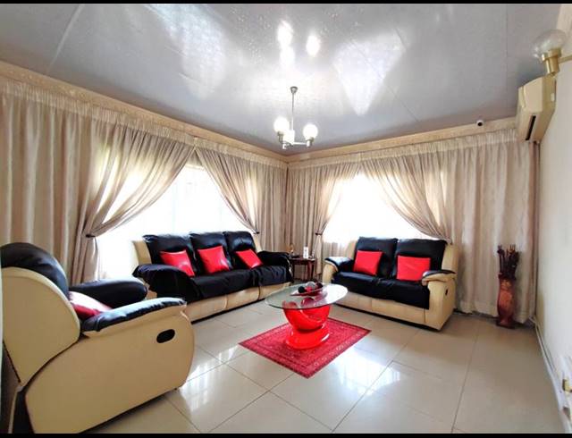 3 BEDROOM HOUSE FOR SALE IN NEWHOLME